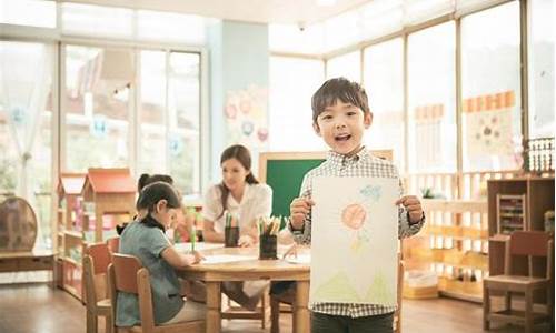 早期教育中如何理解和实施“以儿童为中心”的理念？