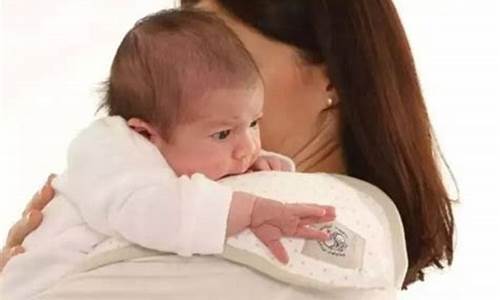 婴儿吃奶后是否需要拍嗝？